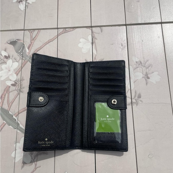 Kate Spade Black Wallet Sleek Design - Picture 6 of 6